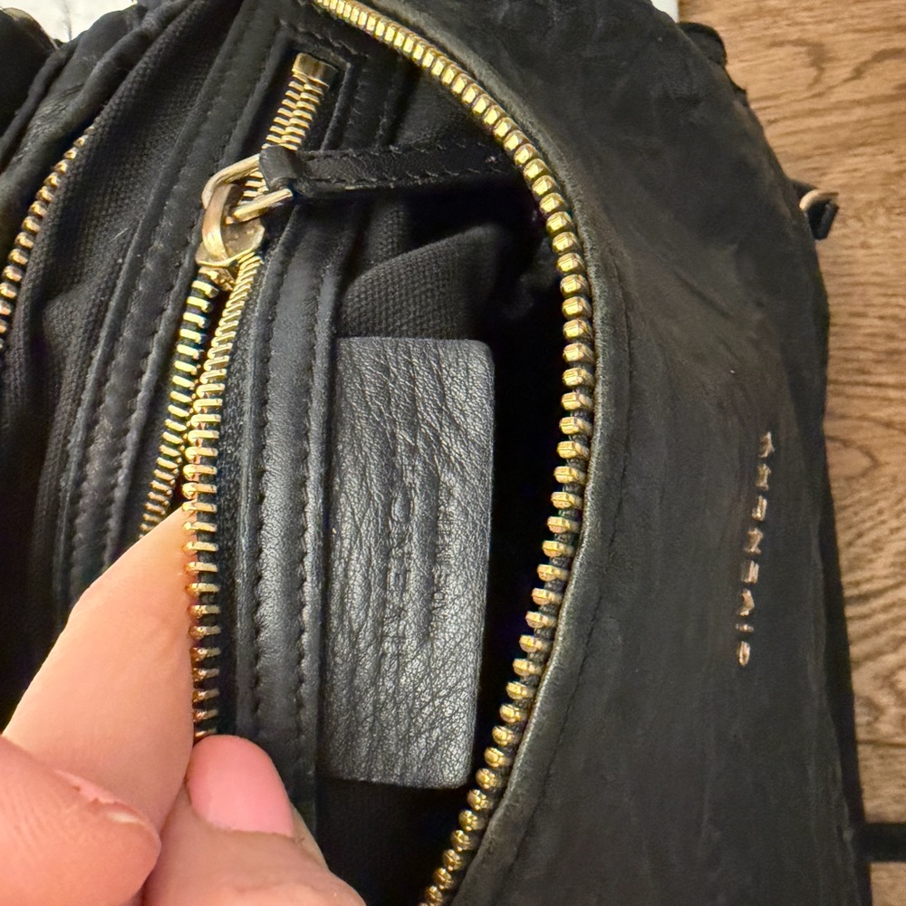 Givenchy Pandora Black Leather Shoulder Bag with Gold Accents - Picture 4 of 6
